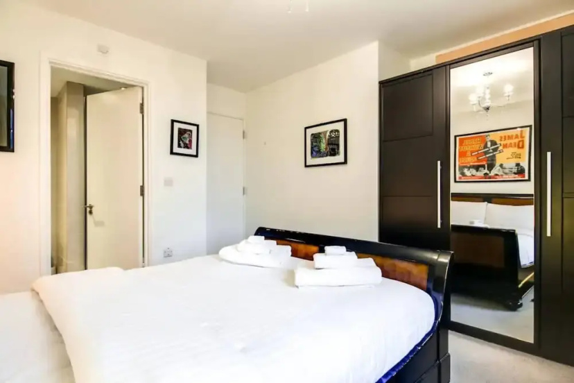 Modern 2 Bedroom Apartment With Balcony Close To Borough Tube — забронировать отель в Лондоне