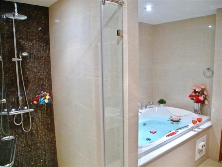 The Privilege Residence : 1 Bedroom apartment in Patong — отель с удобствами в Патонг