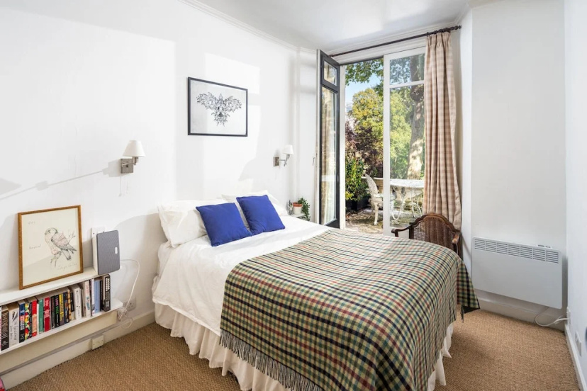 Lovely 1-bed Apartment in Bayswater, West London — отель с удобствами в Лондоне