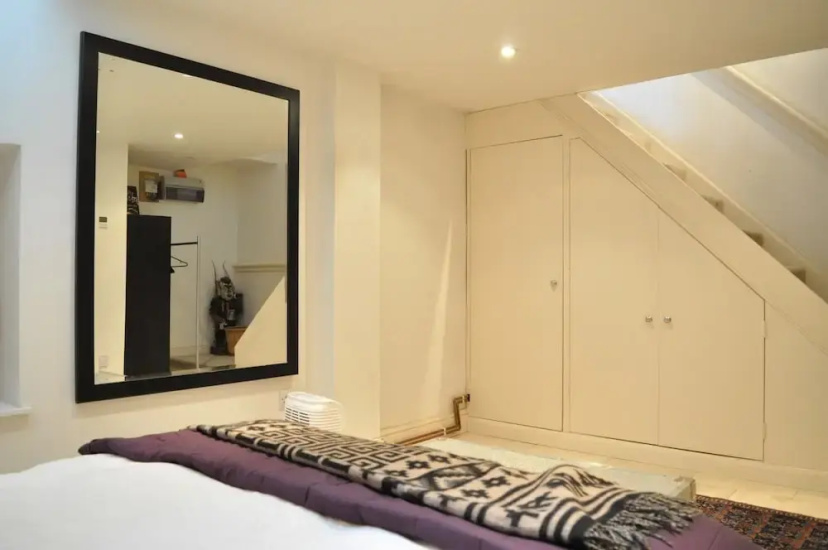 Stylish 1 Bedroom Apartment Near Parsons Green Station — комфортный отель в Лондоне