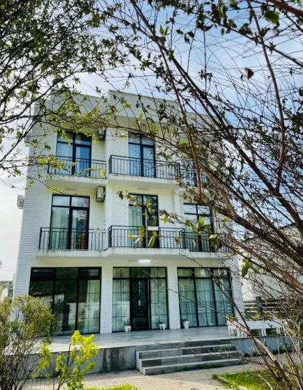 Villa Flora — комфортный отель в Батуми