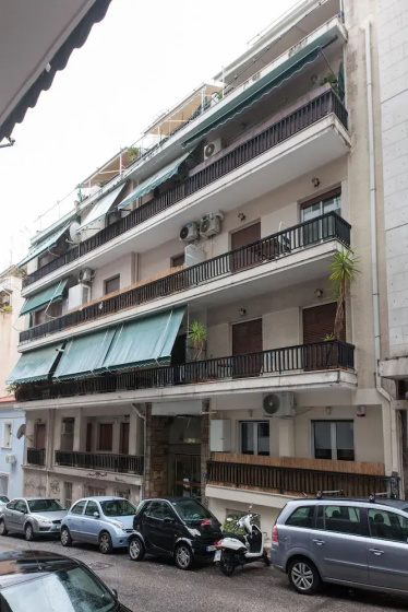 Pagrati Urban Oasis Getaway 2Bd Apt — отель в Афины, Греция
