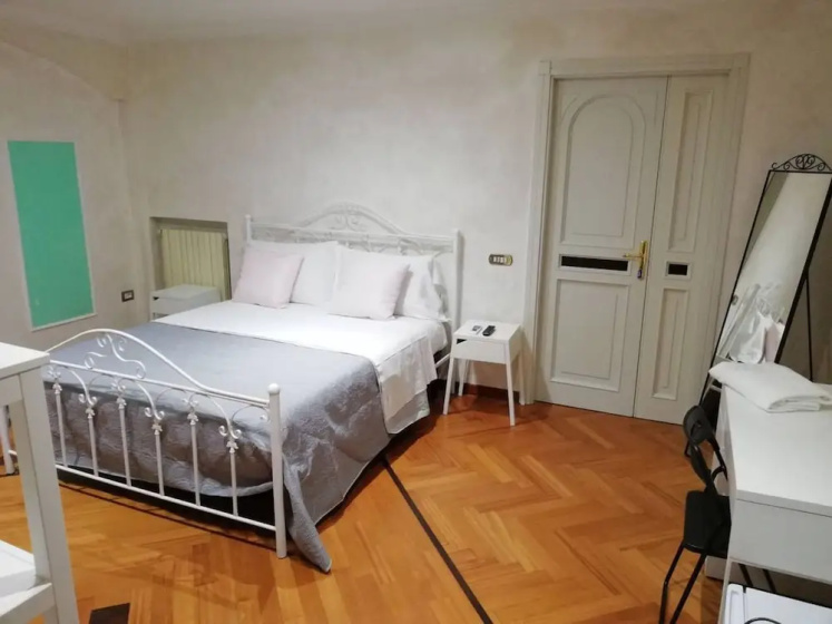 Naples Dome Suites — забронировать отель в Неаполе