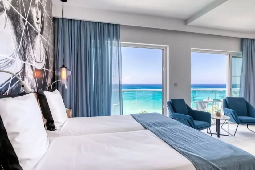 Luxury Villa in Cyprus near Beach, Protaras Villa 1216 — отель с удобным расположением в Протарас