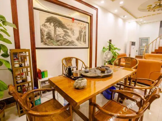Цены на Dongmen Apartment (Guangzhou Pazhou University of Finance and Economics) в Гуанчжоу