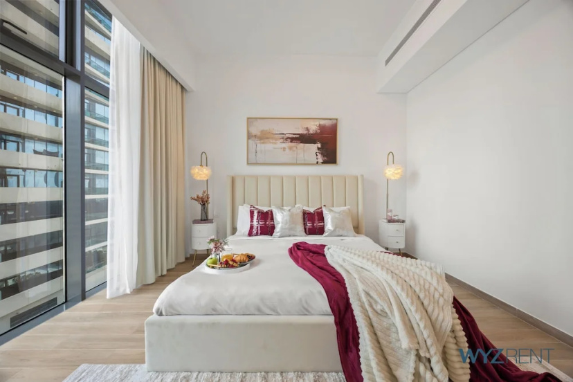 Blossoming 1BR Walk to Dubai Mall & Pool — отель с удобствами в Дубае