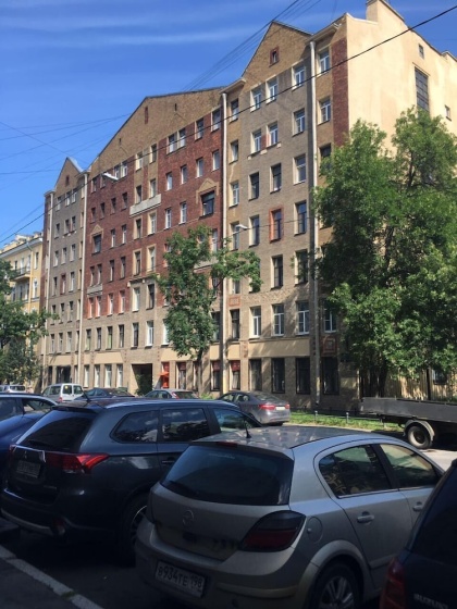 Студия на 12-й линии — забронировать отель в Санкт-Петербурге