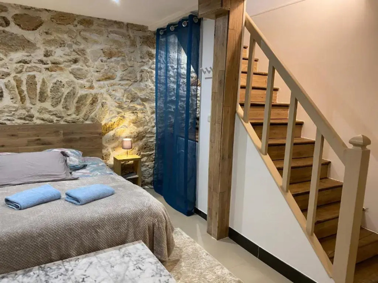 Large And Unique Souplex 60sqm, Well Located — отель с удобным расположением в Париже
