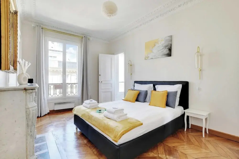 Modern Apartment - 2bd/4p - Louvre/marais — отель в Париже, Франция