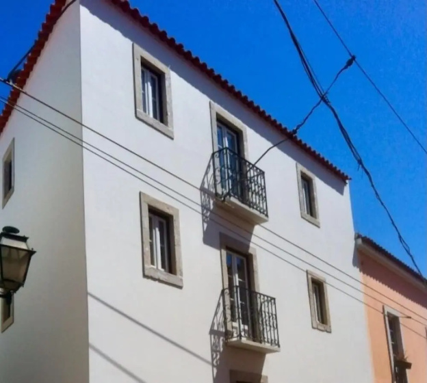 Almamater Lisbon Apartments — отель с удобствами в Лиссабоне