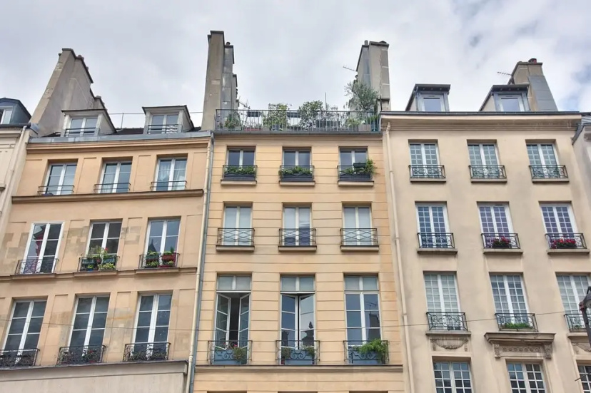 Superbe appartement Saint-Paul - Le Marais — отель с удобствами в Париже