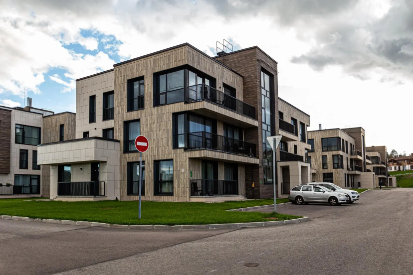 Leon Estate on the Sportivny passage 23 — забронировать отель в Санкт-Петербурге
