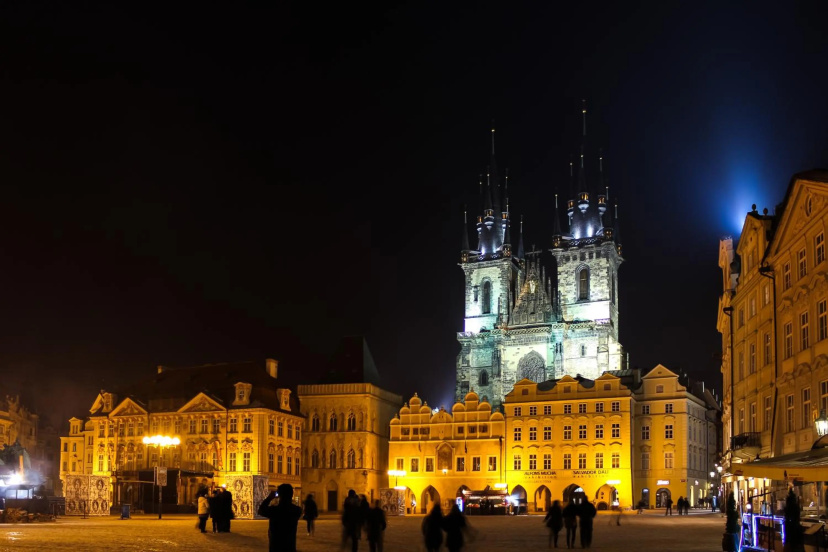 Prague apartment in residential tower · parking — отель с удобным расположением в Праге