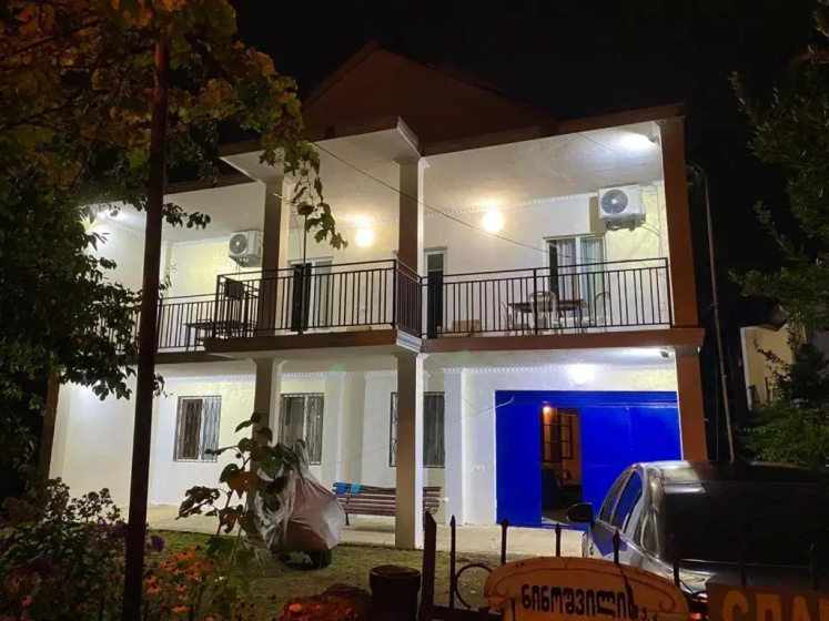 Ninoshvili Street Apartment — отель с удобствами в Кобулети