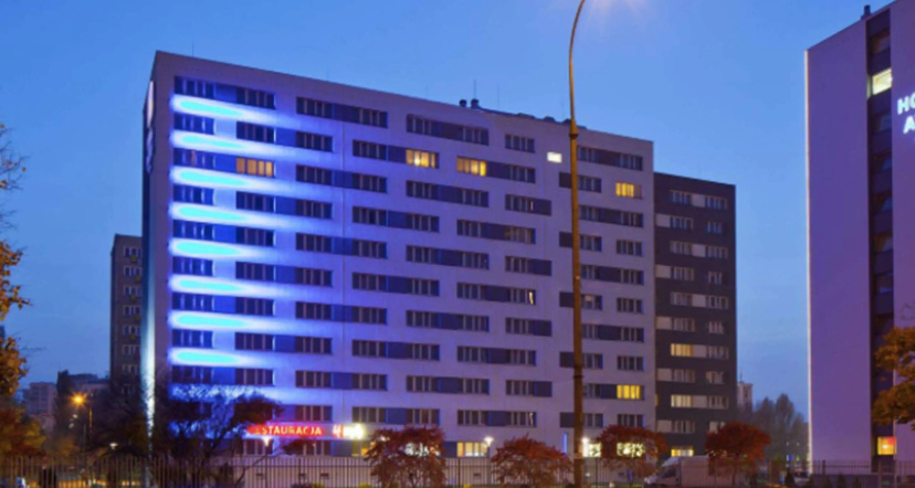 Best Western Hotel Portos — забронировать отель в Варшаве