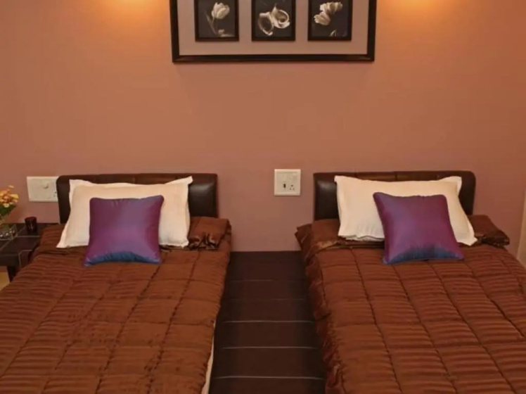 Цены на La Maison Service Apartments в Мумбаи
