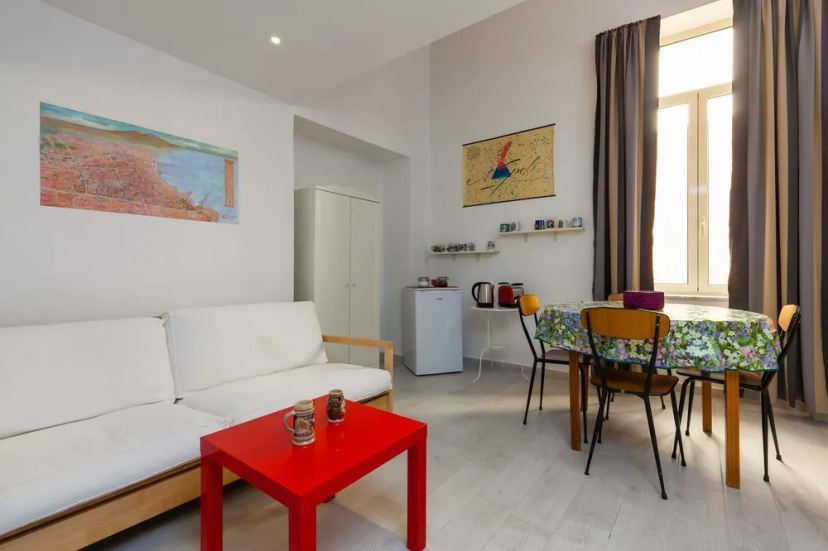 Apartment Atri II BH 54 — комфортный отель в Неаполе