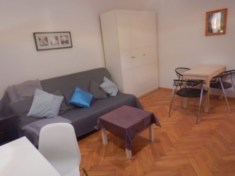 Chmielna Rooms Apartment — забронировать отель в Варшаве