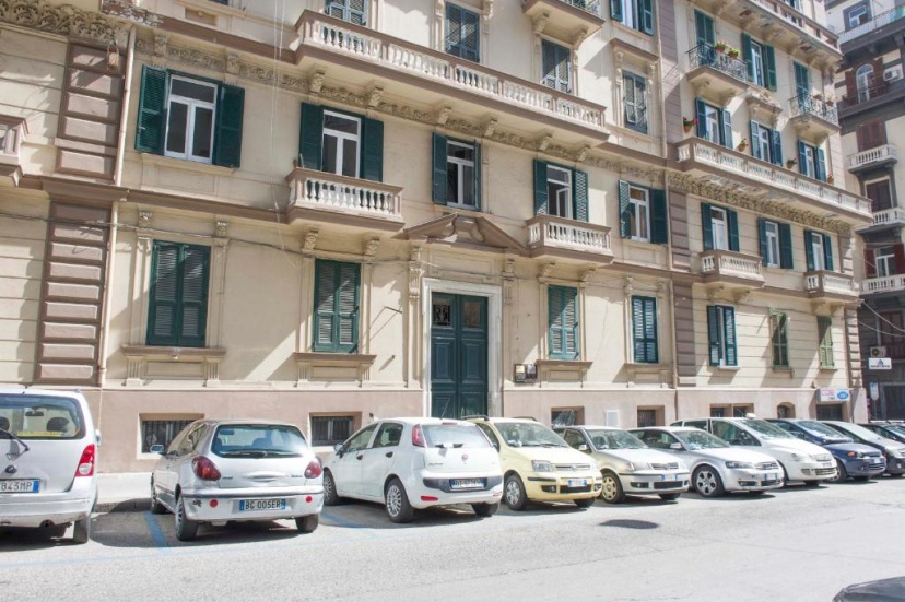 N' apartment — комфортный отель в Неаполе