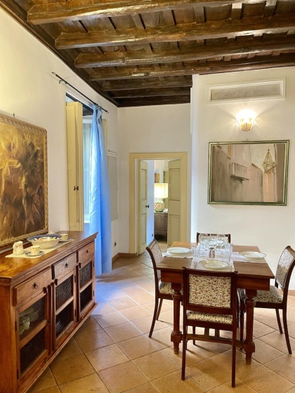Estate4home - Trevi Fountain Apartment — отель с удобствами в Риме