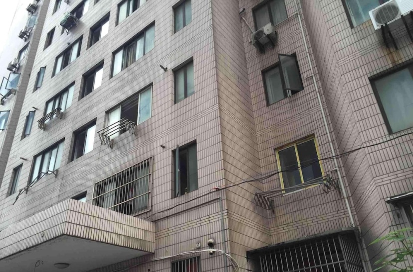 VK House No.1 Near Jiaotong Uni. — отель с удобствами в Шанхае