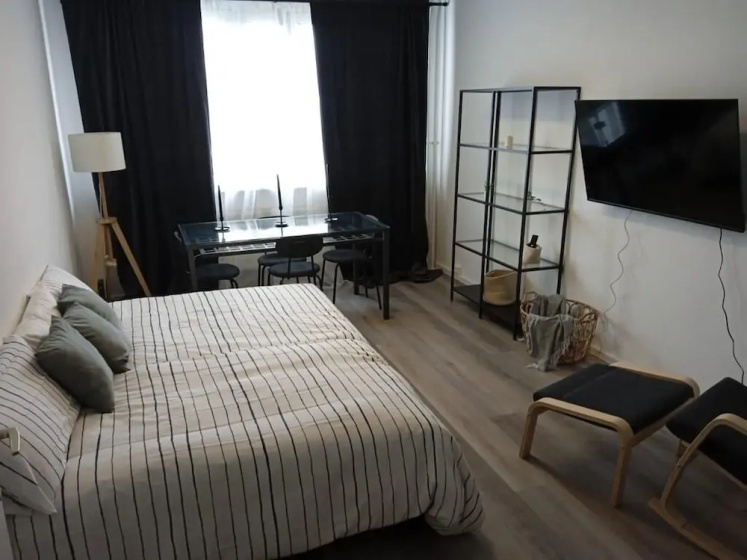 Alexanderplatz Fresh Adorable Studio — забронировать отель в Берлине