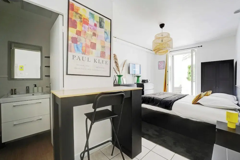 Charming Studio - 2P - Batignolles — отель в Париже, Франция