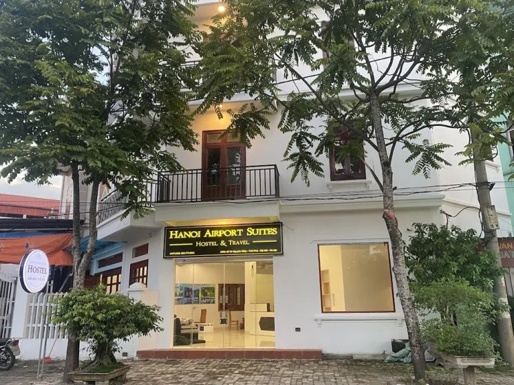 Сравните цены на Hanoi Airport Suites Hostel & Travel в Ханое