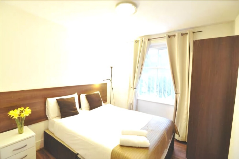 Цены на St.George's Apartments в Лондоне