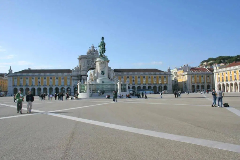 Cathedral Of Lisbon — отель с удобствами в Лиссабоне