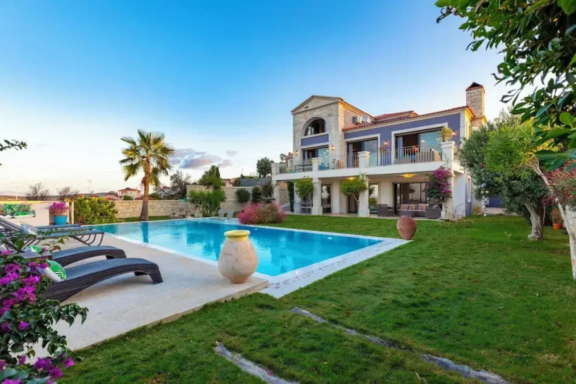 Villa Sunset Çeşme — отель с удобным расположением в Чешме