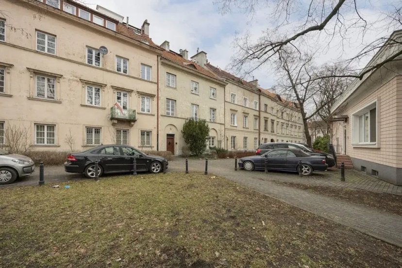 Atmospheric Mariensztat by Renters — комфортный отель в Варшаве