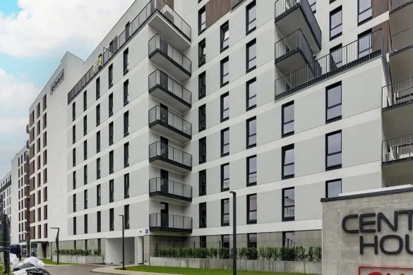 LUX Domaniewska by Renters Prestige — комфортный отель в Варшаве