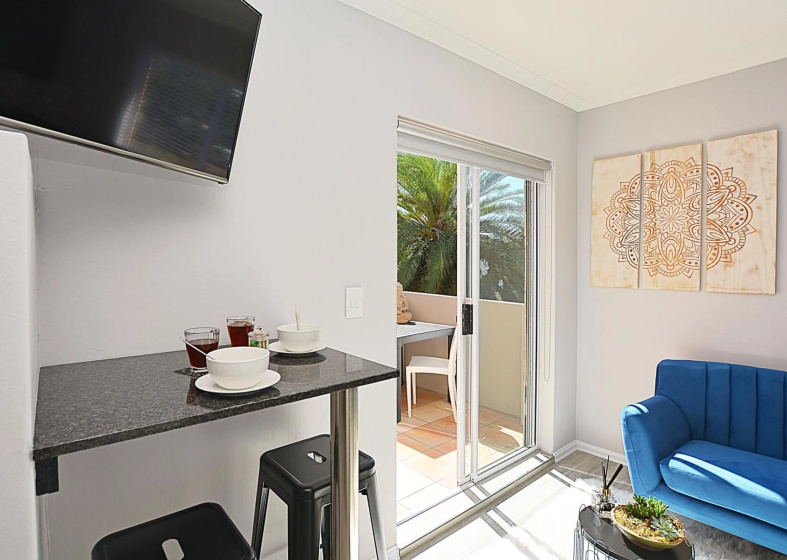 Modern Studio Apartment in Blouberg — отель с удобным расположением в Кейптауне