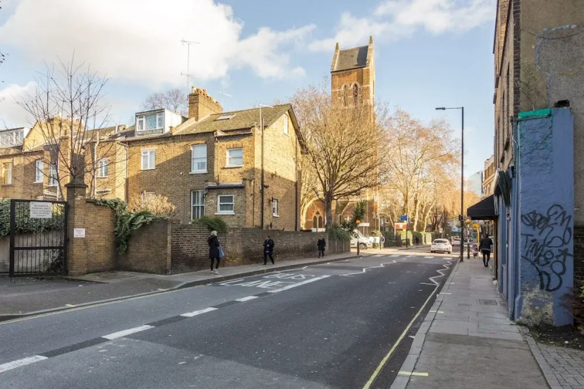 Цены на Modern Glenthorne Road Apartment в Лондоне