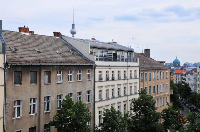 City-Center 3-room Apartment in Mitte — отель с удобствами в Берлине