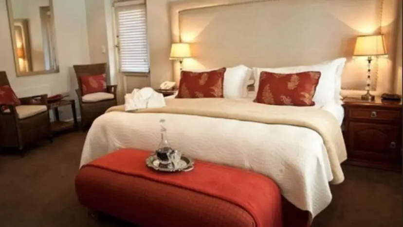 Цены на Fernwood Manor Boutique Guest House в Кейптауне