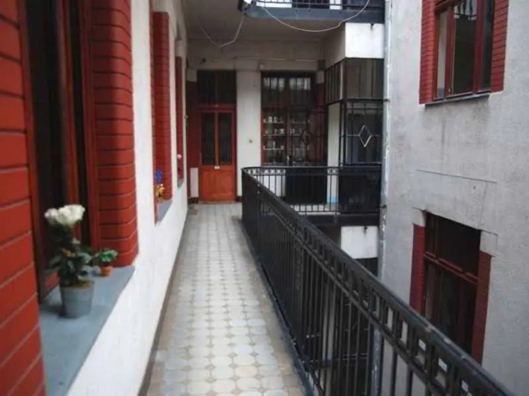 Ferenciek Apartment — забронировать отель в Будапеште