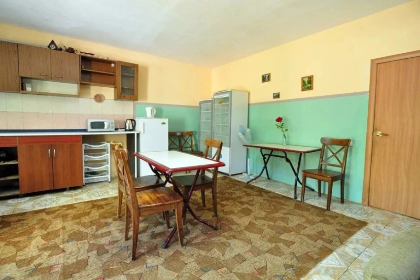 Merkurij Guest House — отель с удобным расположением в Витязево