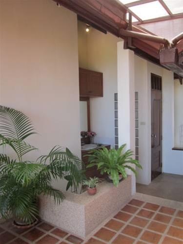 Santisook Villa — забронировать отель в Кохе