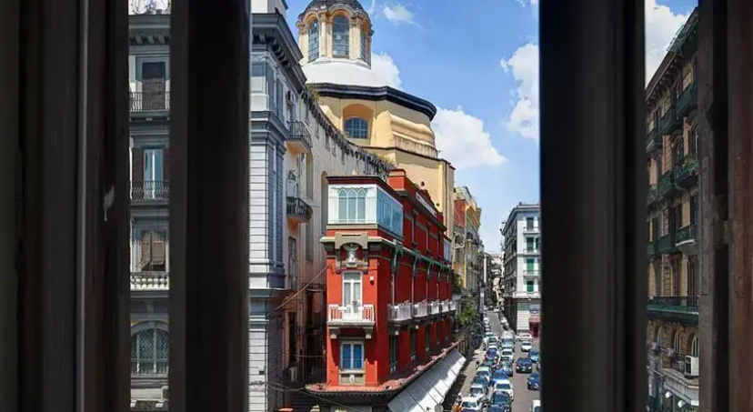 Garibaldi — комфортный отель в Неаполе