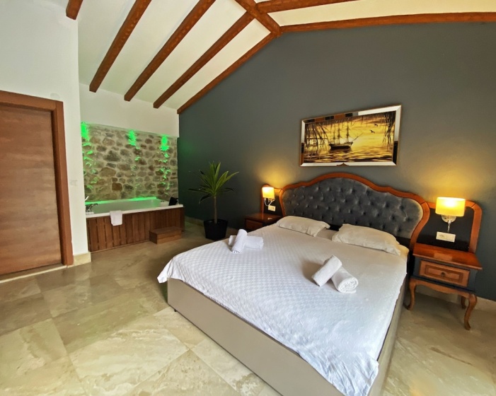 Fethiye Patara 2 Titanic Villa — отель с удобным расположением в Олюдениз