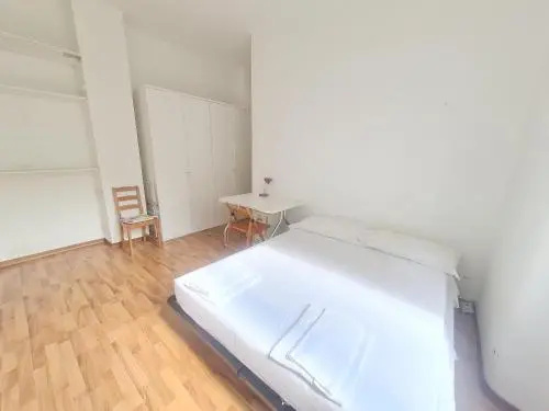 Duomo - Convenient 2Bedroom Apartment 2 — отель в Милане, Италия