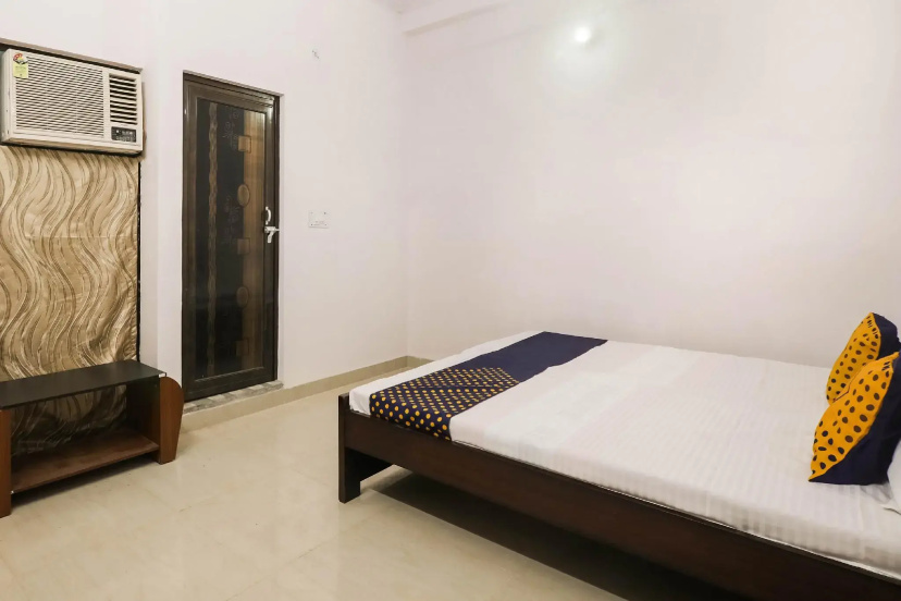 SPOT ON 76421 Kuldeep Inn - Hotel in Λάκναου - Photo 1