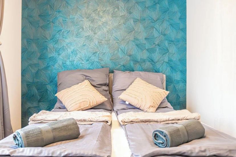Comfy 2BR 1LR Apartment Donaustadt — отель с удобствами в вене