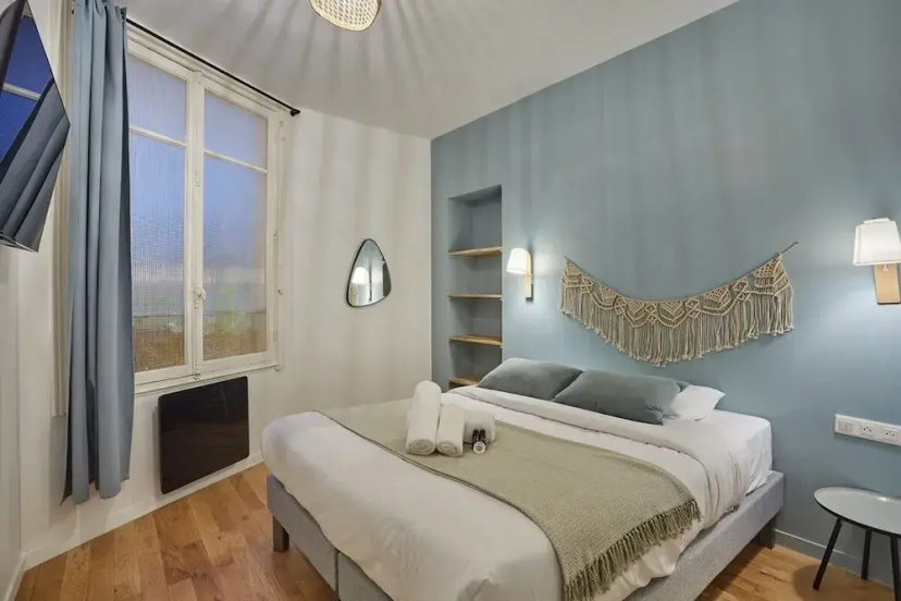 Apartment Located in the Center of Paris — отель в Париже, Франция