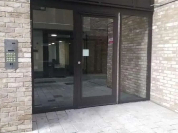 Stunning Modern 1 Bedroom Apartment Near Canary Wharf 3 — отель в Лондоне, Соединенное Королевство