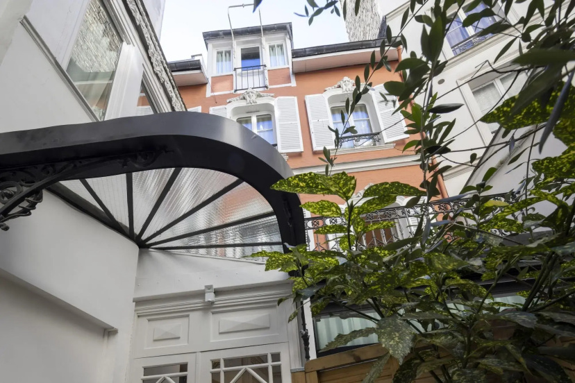 Yuna Blanche - Serviced Apartments — комфортный отель в Париже
