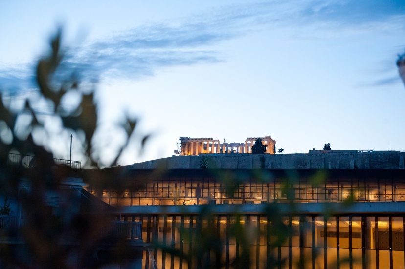 Acropolis View Deluxe Penthouse & Luxury Apartments — отель с удобным расположением в Афины