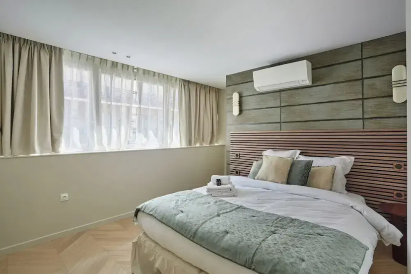 Spacious Apartment With AC Invalides Tour Eiffel — отель с удобствами в Париже